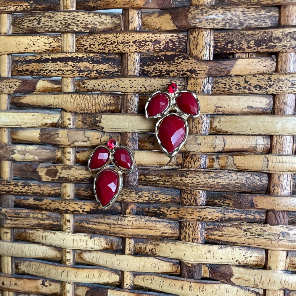 Dark red teardrop stone earrings